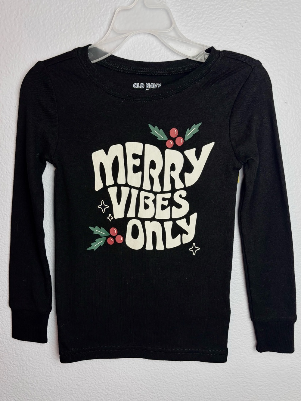 Old Navy Black Long-Sleeve 'Merry Vibes Only' Holiday Tee
